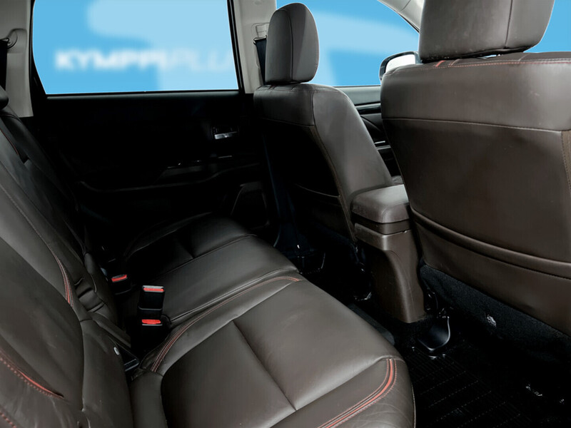 Mitsubishi Outlander PHEV vaihtoauto