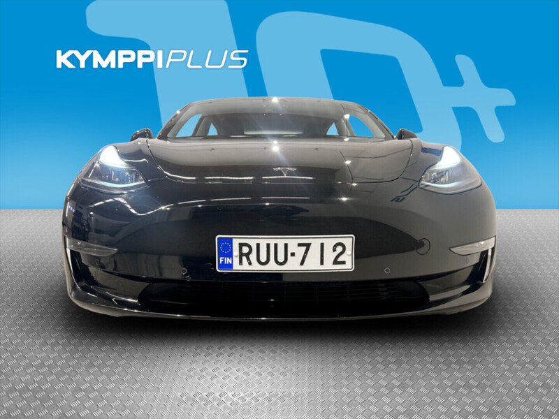 Tesla Model 3 vaihtoauto