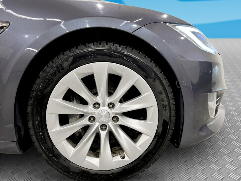 Tesla Model S vaihtoauto