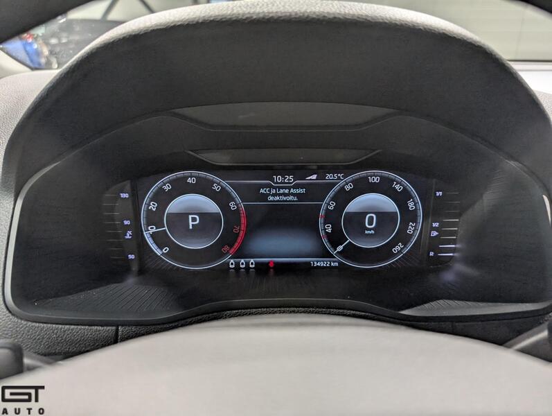 Skoda Karoq vaihtoauto