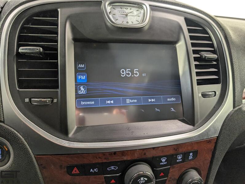 Chrysler 300C vaihtoauto