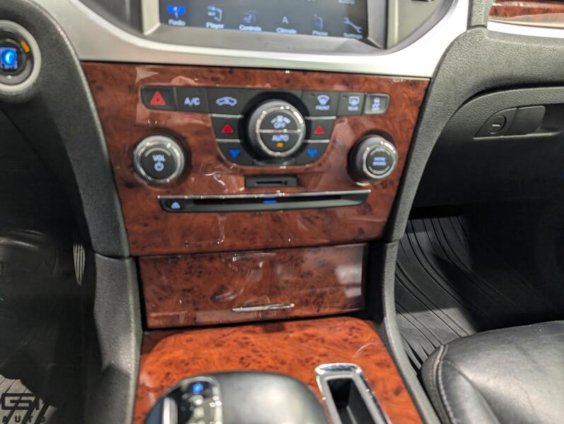 Chrysler 300C vaihtoauto