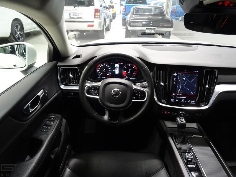 Volvo V60 vaihtoauto