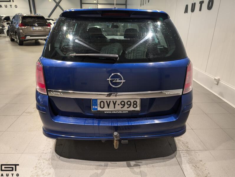 Opel Astra vaihtoauto