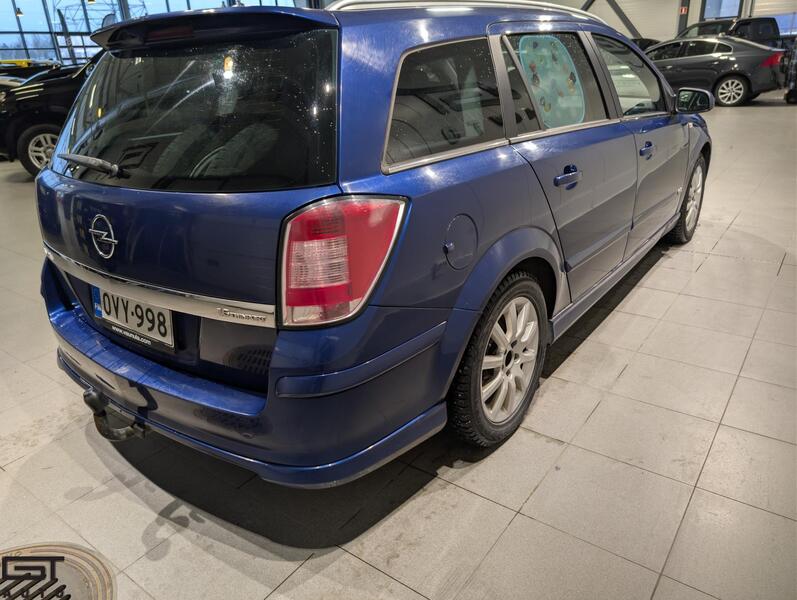 Opel Astra vaihtoauto