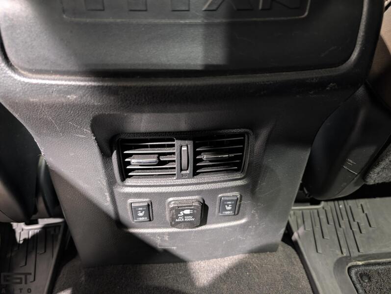 Nissan Titan vaihtoauto