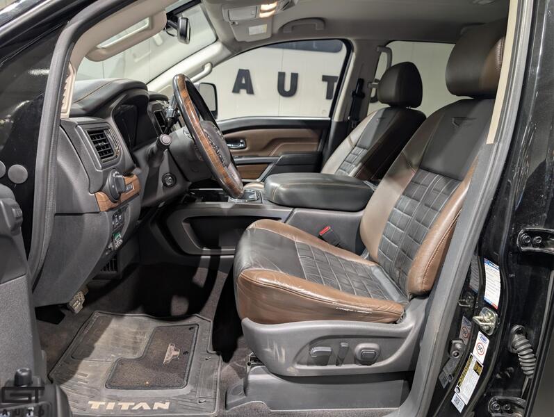 Nissan Titan vaihtoauto