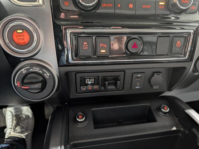 Nissan Titan vaihtoauto