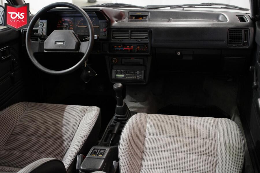 Mazda 323 vaihtoauto
