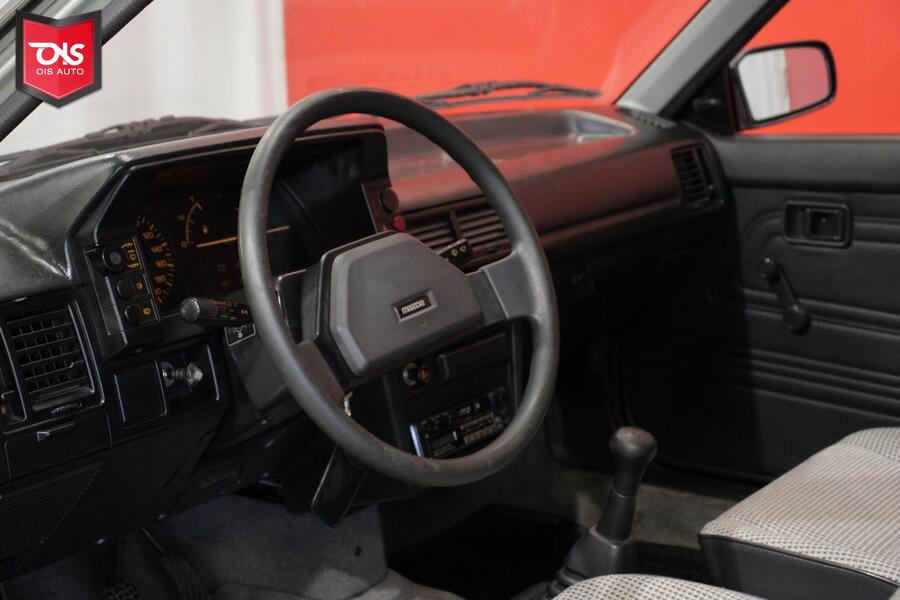 Mazda 323 vaihtoauto