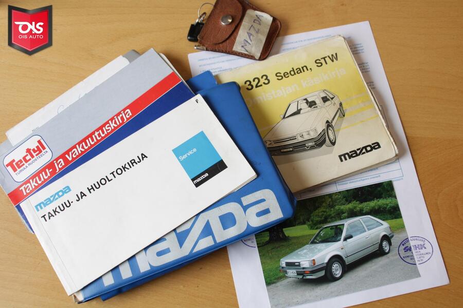 Mazda 323 vaihtoauto