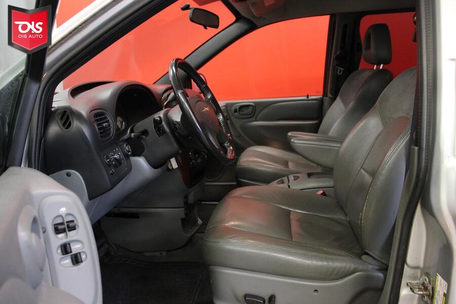 Chrysler Voyager vaihtoauto