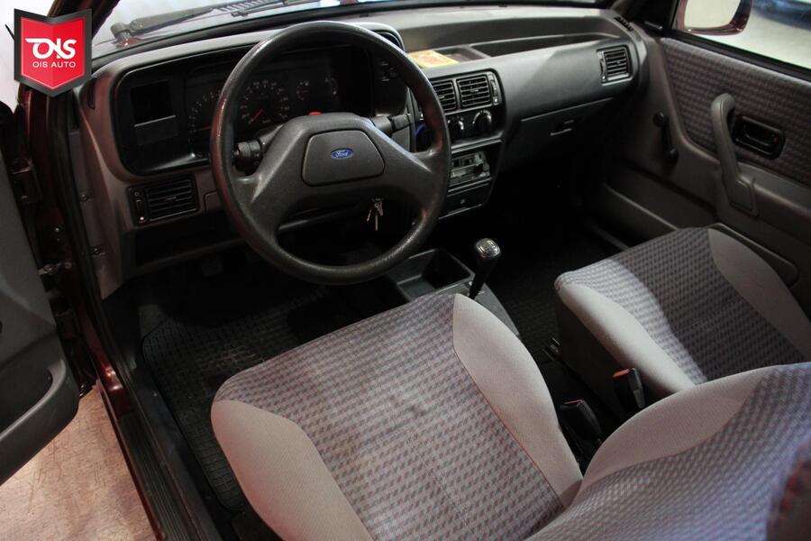 Ford Escort vaihtoauto