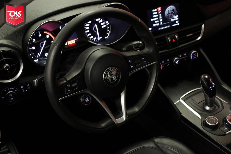 Alfa Romeo Giulia vaihtoauto