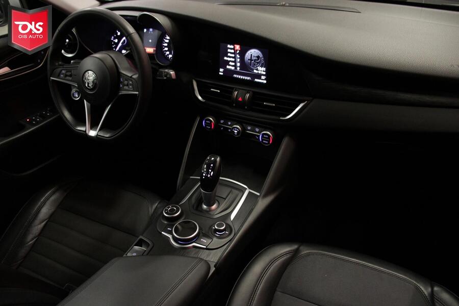 Alfa Romeo Giulia vaihtoauto