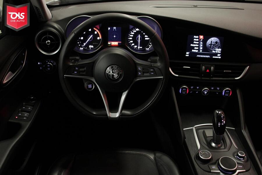 Alfa Romeo Giulia vaihtoauto