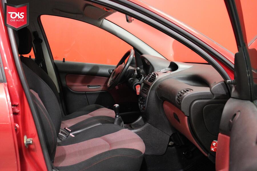 Peugeot 206 vaihtoauto