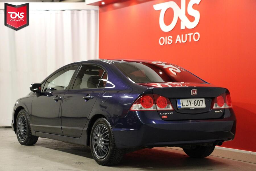 Honda Civic vaihtoauto