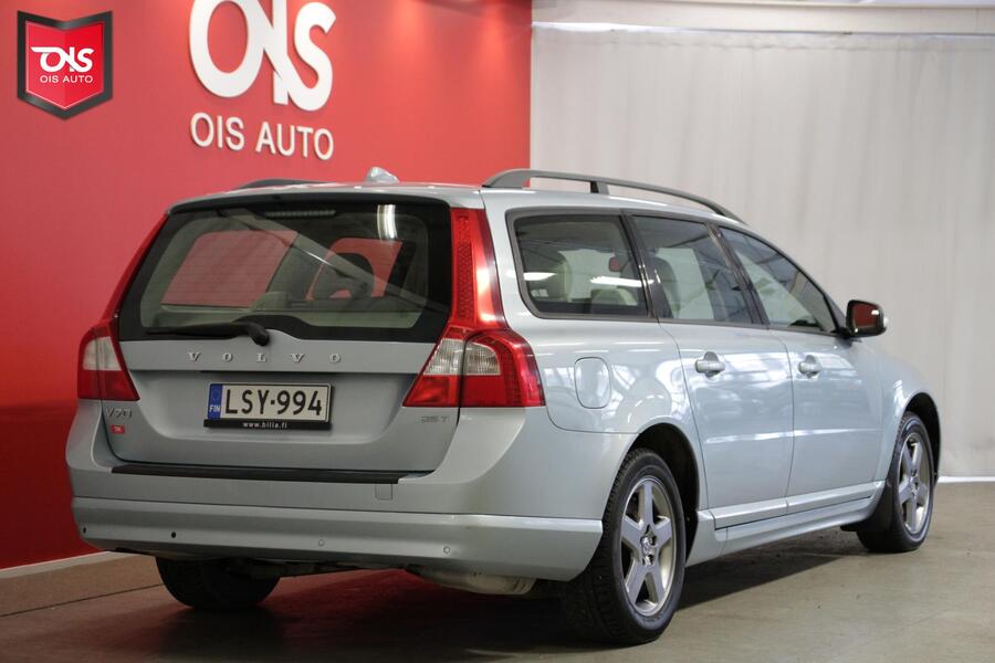 Volvo V70 vaihtoauto