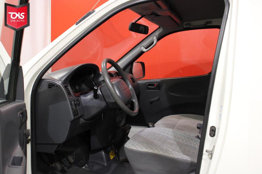 Toyota Hiace vaihtoauto