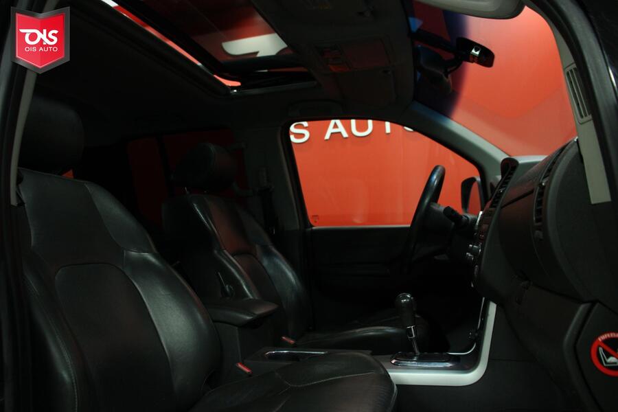 Nissan Navara vaihtoauto