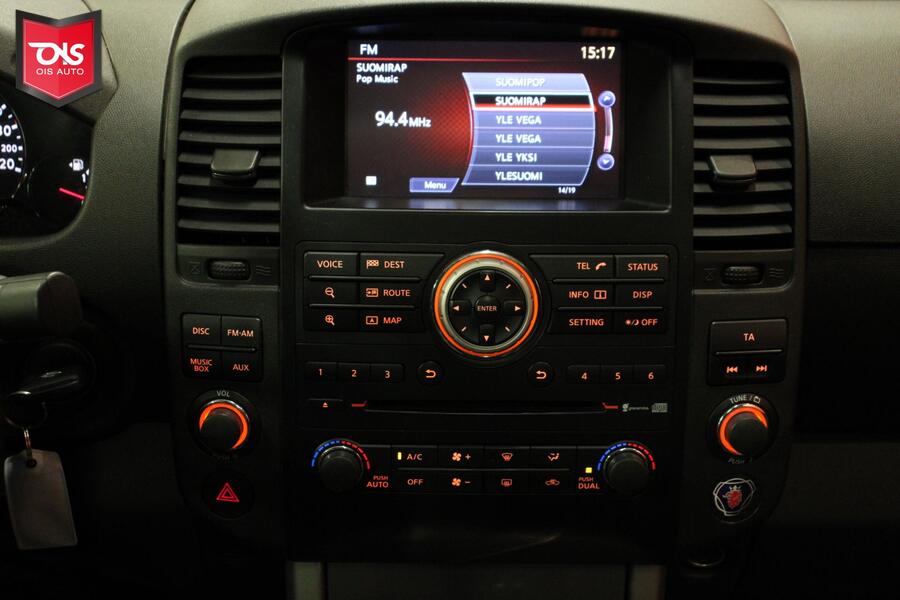 Nissan Navara vaihtoauto