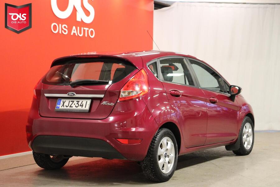 Ford Fiesta vaihtoauto