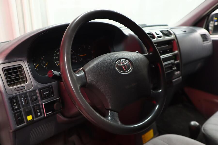 Toyota Hiace vaihtoauto