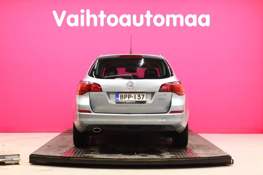 Opel Astra vaihtoauto