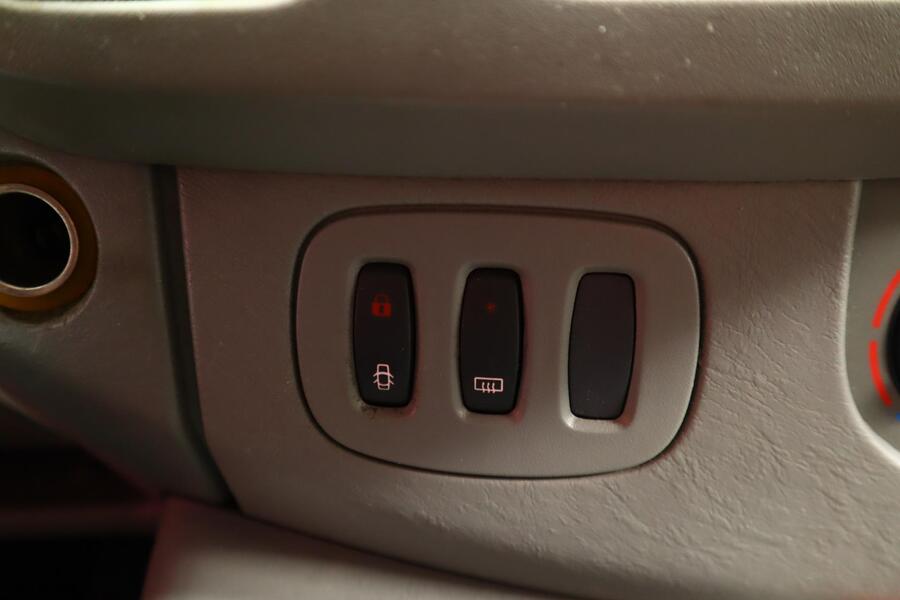 Opel Vivaro vaihtoauto