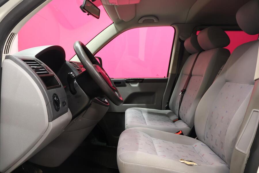 Volkswagen Caravelle vaihtoauto