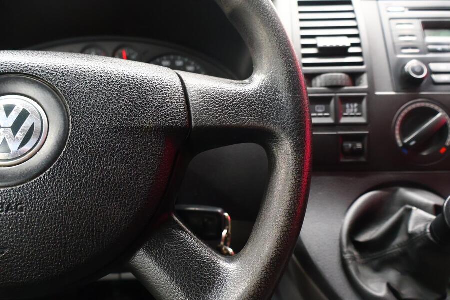 Volkswagen Caravelle vaihtoauto