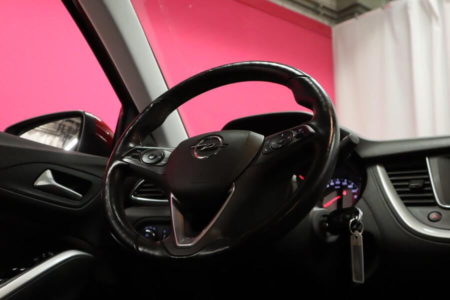 Opel Grandland X vaihtoauto