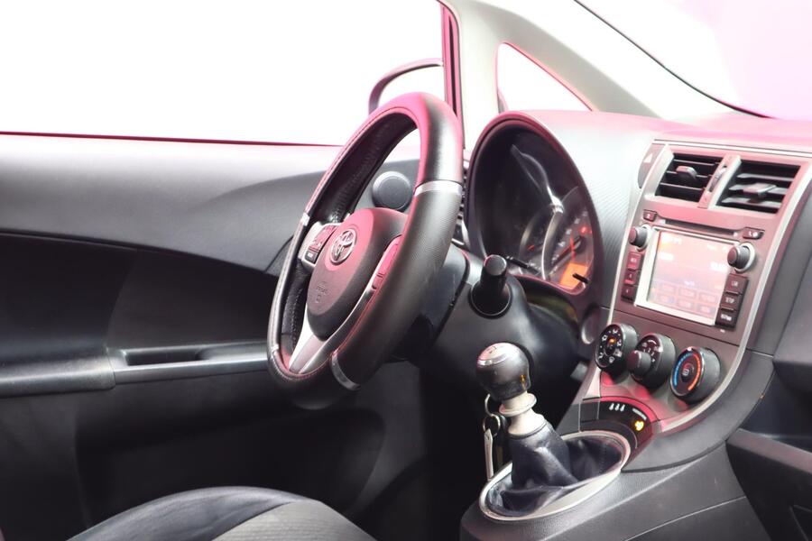 Toyota Verso-S vaihtoauto