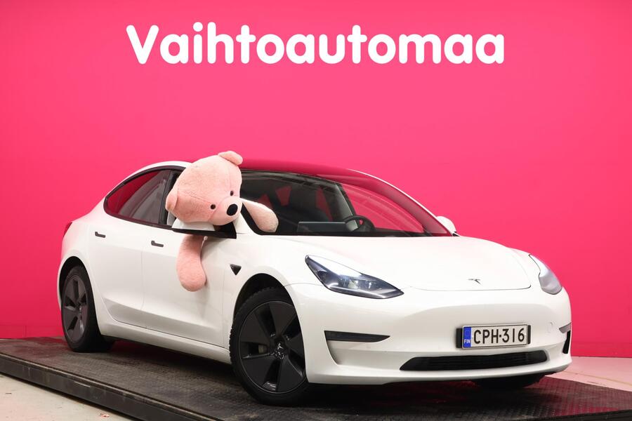 Tesla Model 3 vaihtoauto