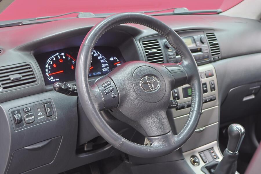 Toyota Corolla vaihtoauto