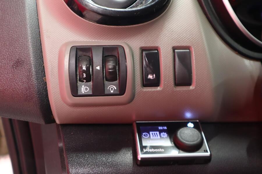 Nissan NV300 vaihtoauto