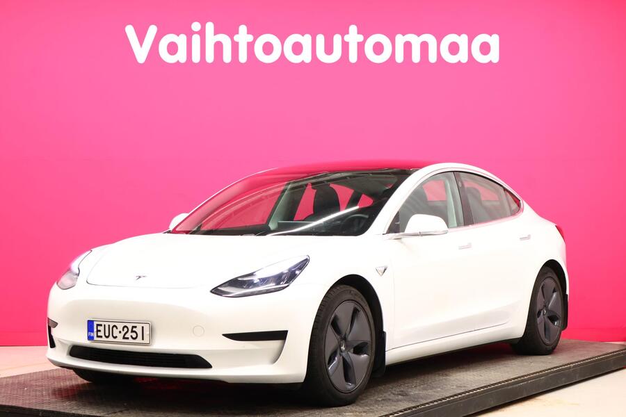 Tesla Model 3 vaihtoauto