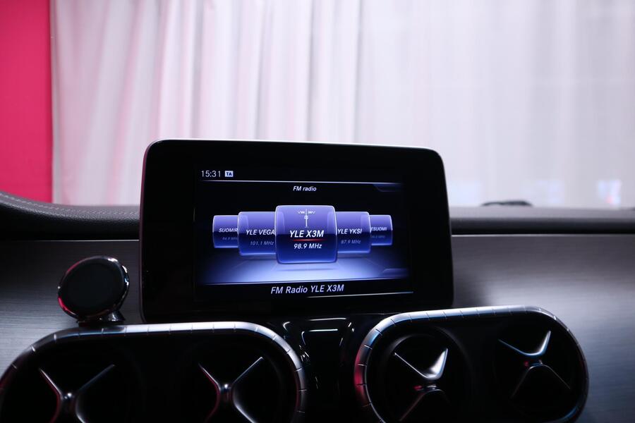 Mercedes-Benz X vaihtoauto