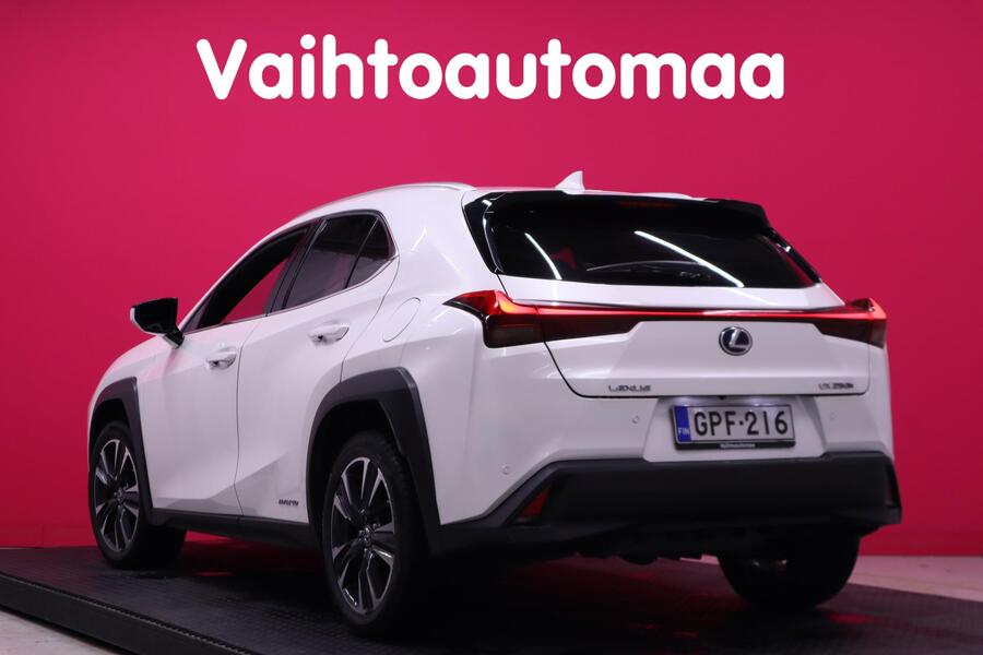 Lexus UX vaihtoauto