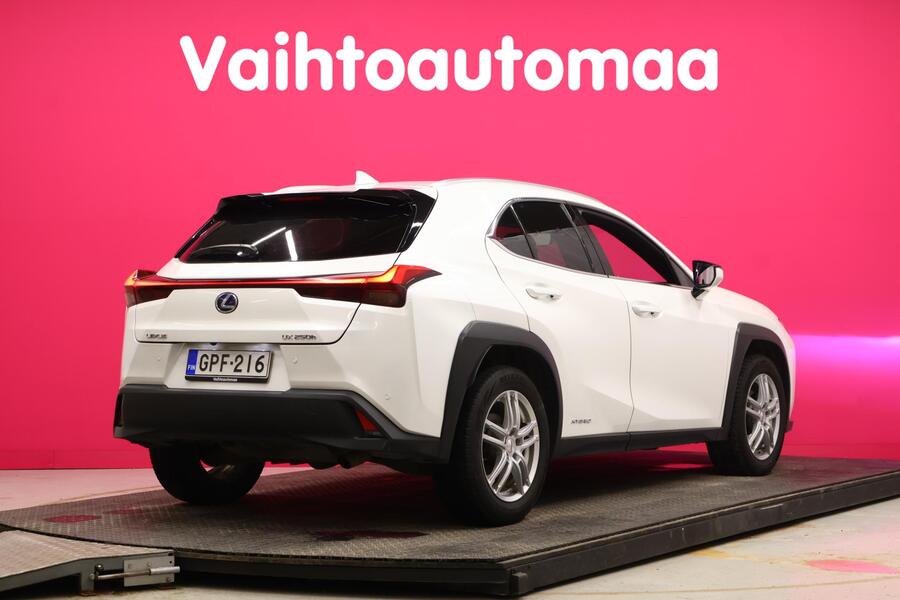 Lexus UX vaihtoauto