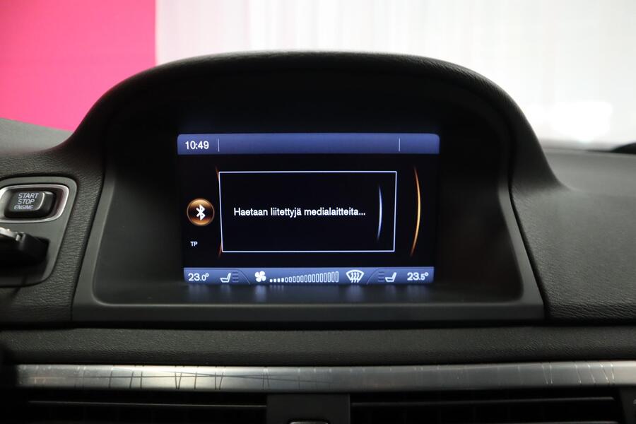 Volvo V70 vaihtoauto