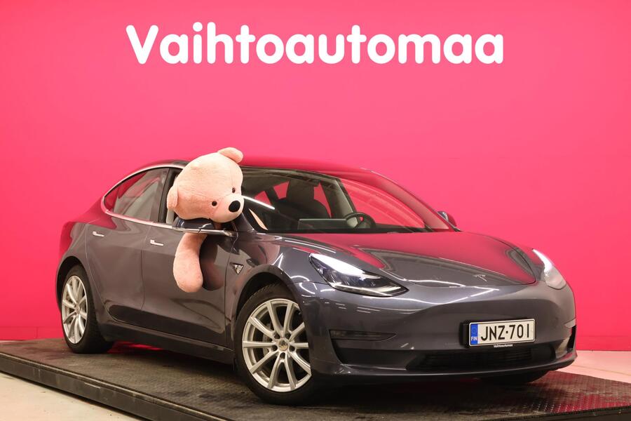 Tesla Model 3 vaihtoauto