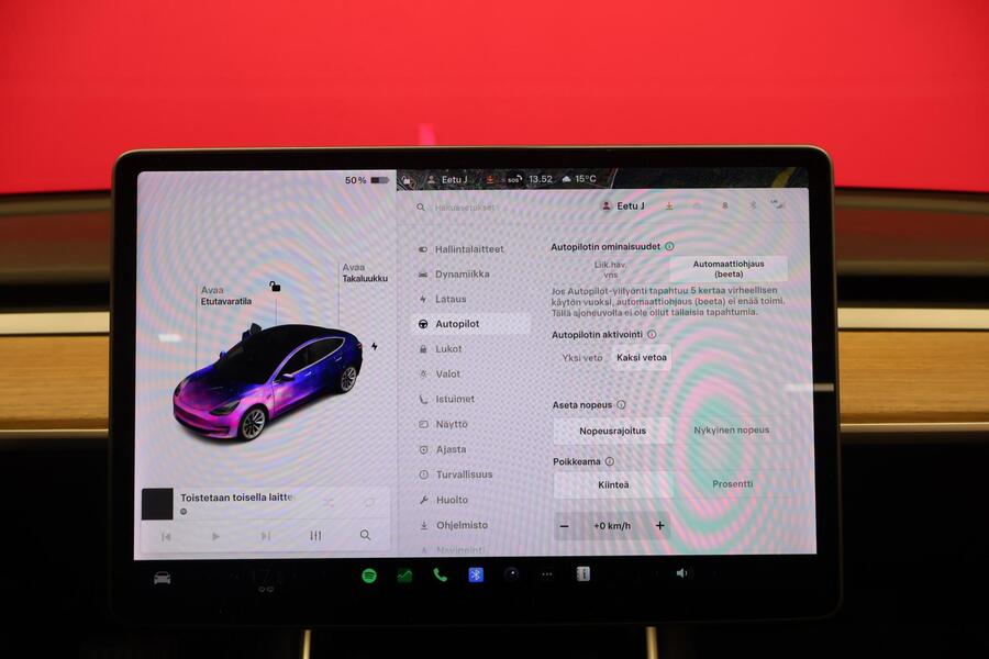 Tesla Model 3 vaihtoauto