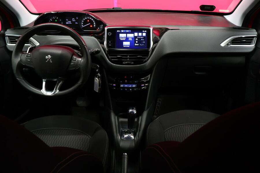 Peugeot 208 vaihtoauto