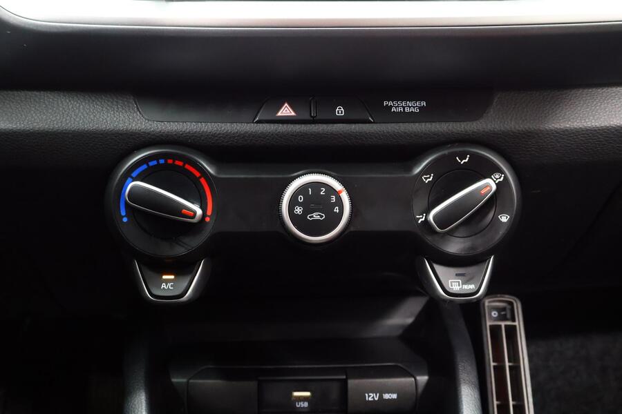 Kia Stonic vaihtoauto