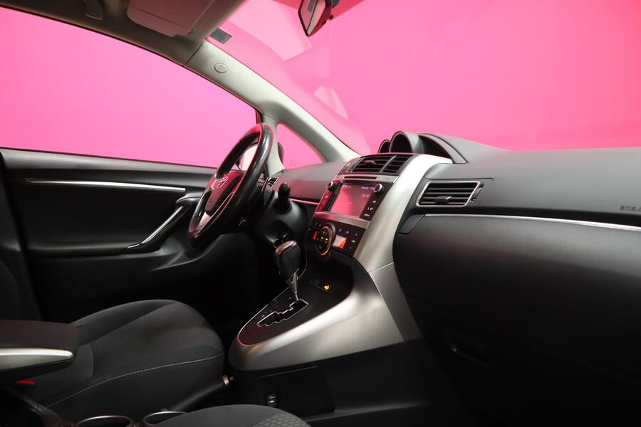 Toyota Verso vaihtoauto