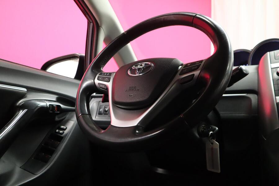 Toyota Verso vaihtoauto