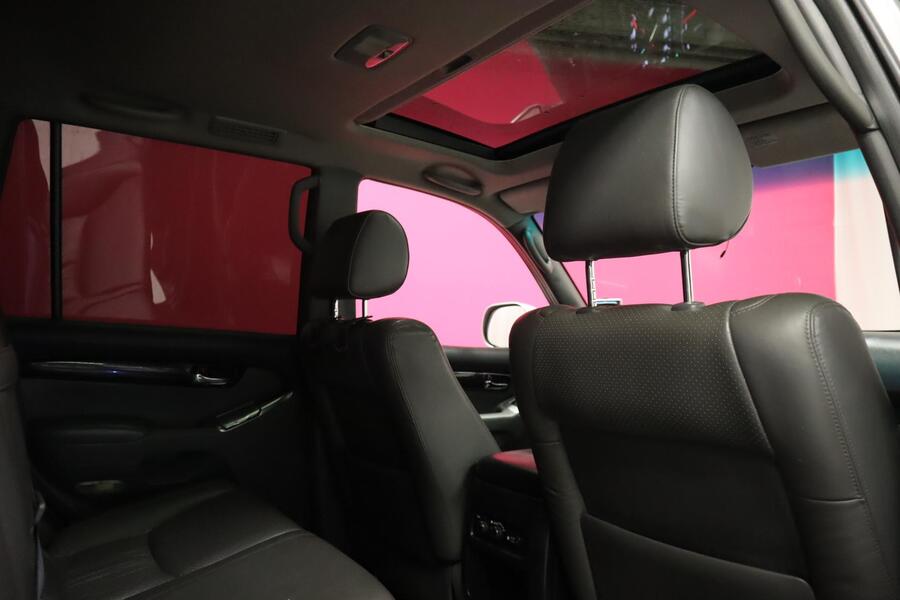 Toyota Land Cruiser vaihtoauto