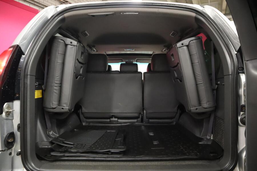 Toyota Land Cruiser vaihtoauto